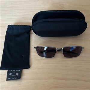 Men's Silver Oakley Sunglasses with Case and Sleeve